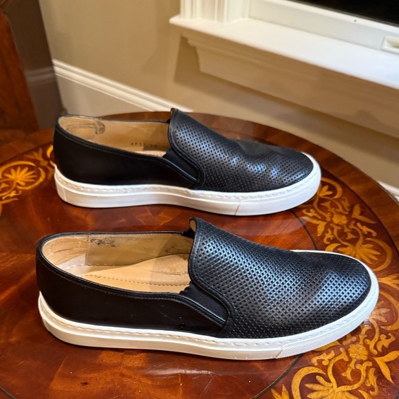Jon Josef Black Leather Perforated Slip on Sneakers Size 40/10 MSRP $225 - Picture 3 of 8
